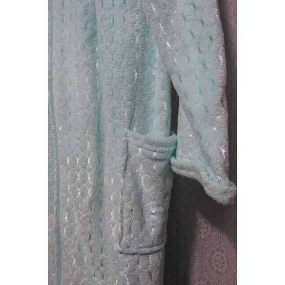 Mint Green Floral Embroidery Robe Nightgown, Size M - Picture 3 of 5